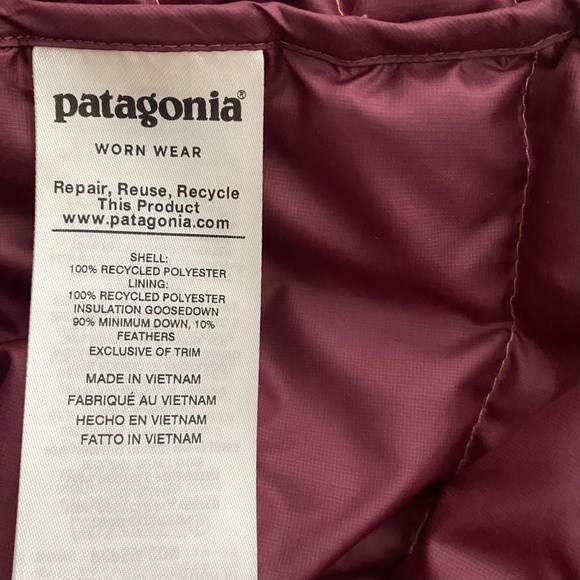SOLD Patagonia Down Sweater Vest - Small - Picture 6 of 13